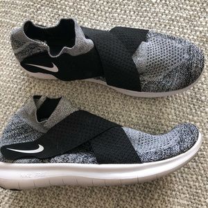 NIKE free&flexible//runnatural//barely worn!